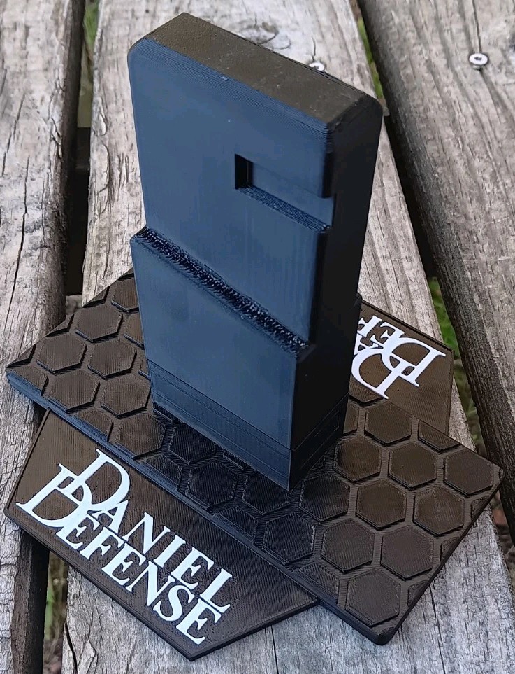 Sporting Rifle Display / Table Stand Daniel Defense