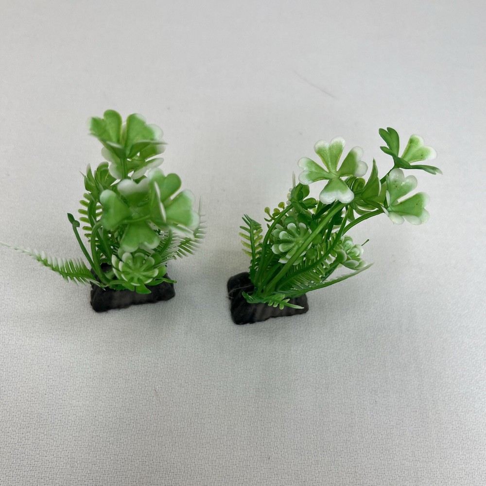 2 PC Xunyee Plastic Aquarium Plants
