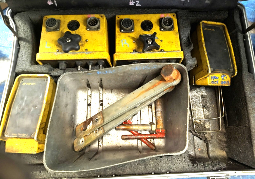 Topcon Grade Control System Four/Sonic Tracker II SET