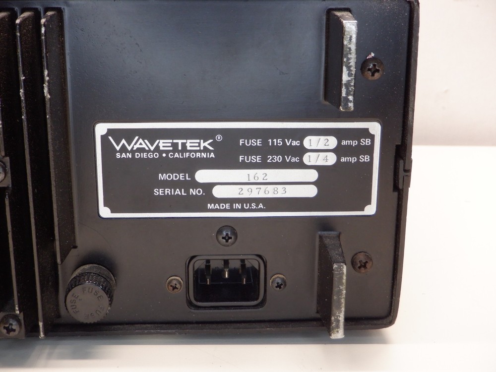 WAVETEK 162 FUNCTION GENERATOR