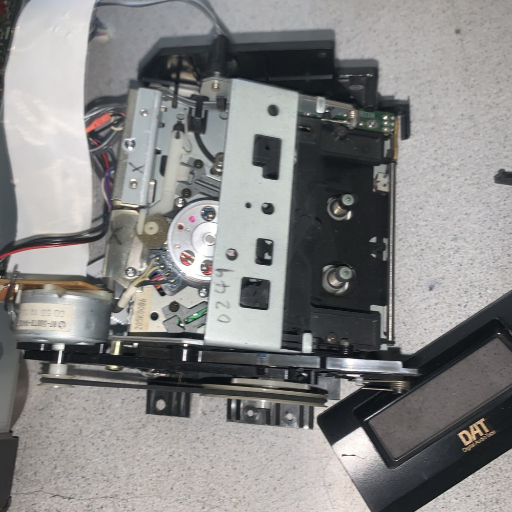 DTC-59ES Digital Audio Tape Deck Dat