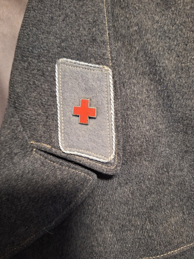 DRK Red Cross Uniform Jacket Uniform Effects Collar Mirror