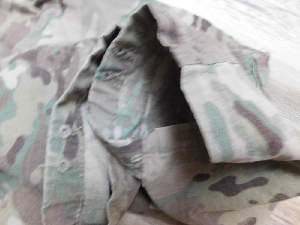 US ARMY MULTICAM FLAME RESISTANT PANTS SZ MEDIUM - SHORT