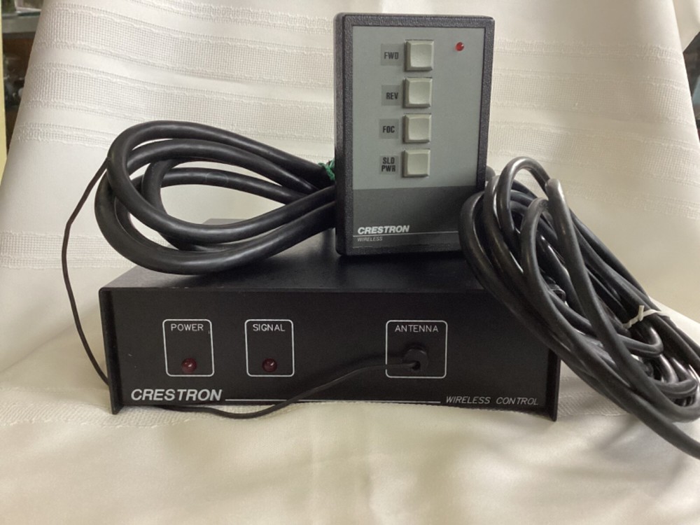 Crestron Electronics Model W4-Slide Projector Receiver & Wireless Remote Control