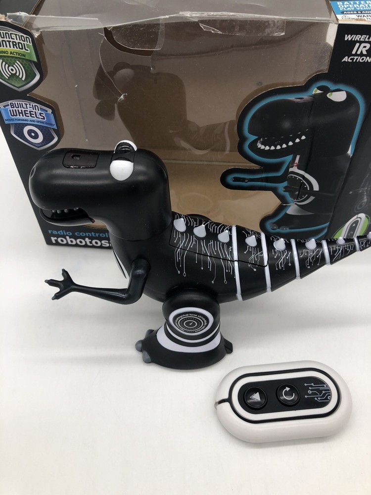 ROBOTOSAURUS! Sharper Image Infared Control Black Dinosaur, it can move forward