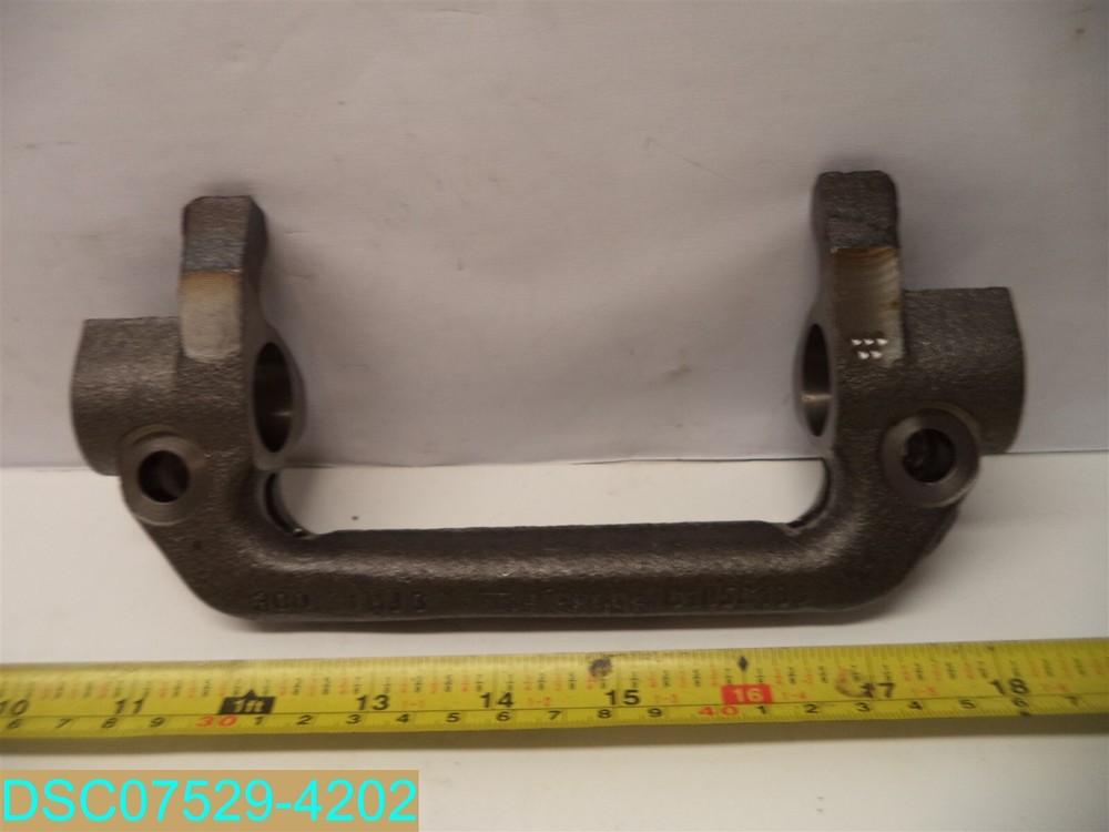 Eaton C105C138 Roller Style Release Fork