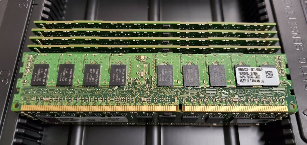 KINGSTON KVR13R9S4/4I 4GB DDR3 ECC Server Memory