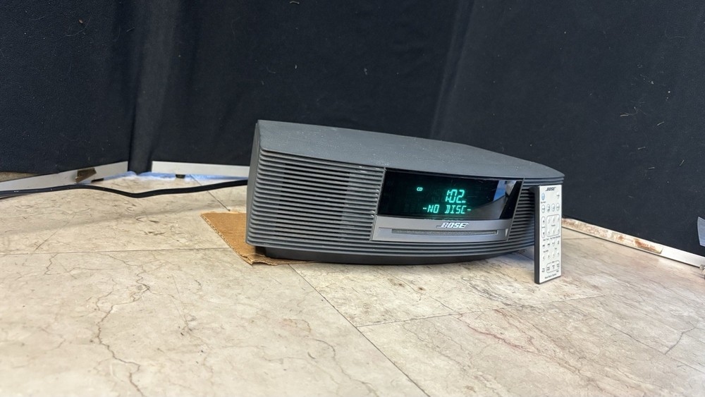 Bose AWRCC1 Wave Music System & Remote* Nice!*