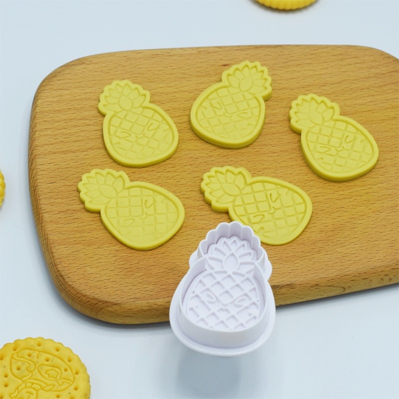 3D Pineapple Shape Kitchen Baking Mold Plastic Cake Decorating Tools Mold