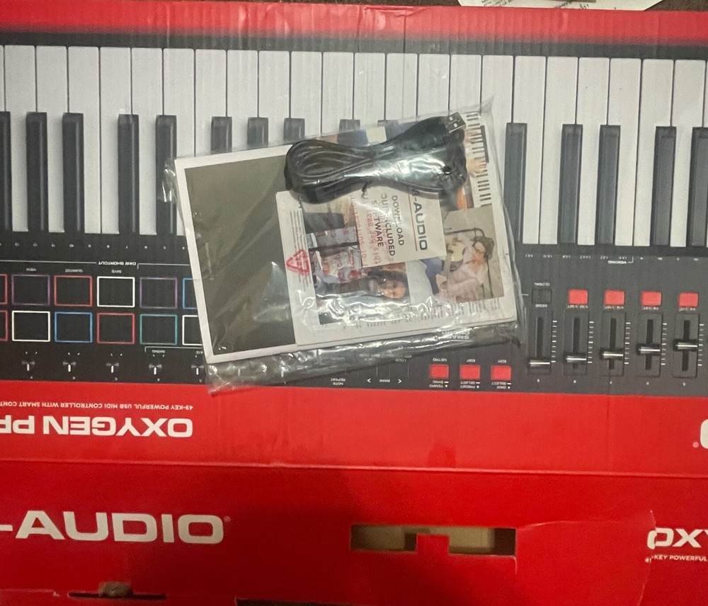 M-AUDIO OXYGEN PRO 49, 49 KEY USB MIDI KEYBOARD CONTROLLER