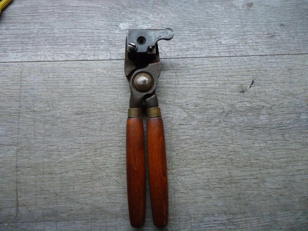 LYMAN 45 CALIBER BULLET MOLD