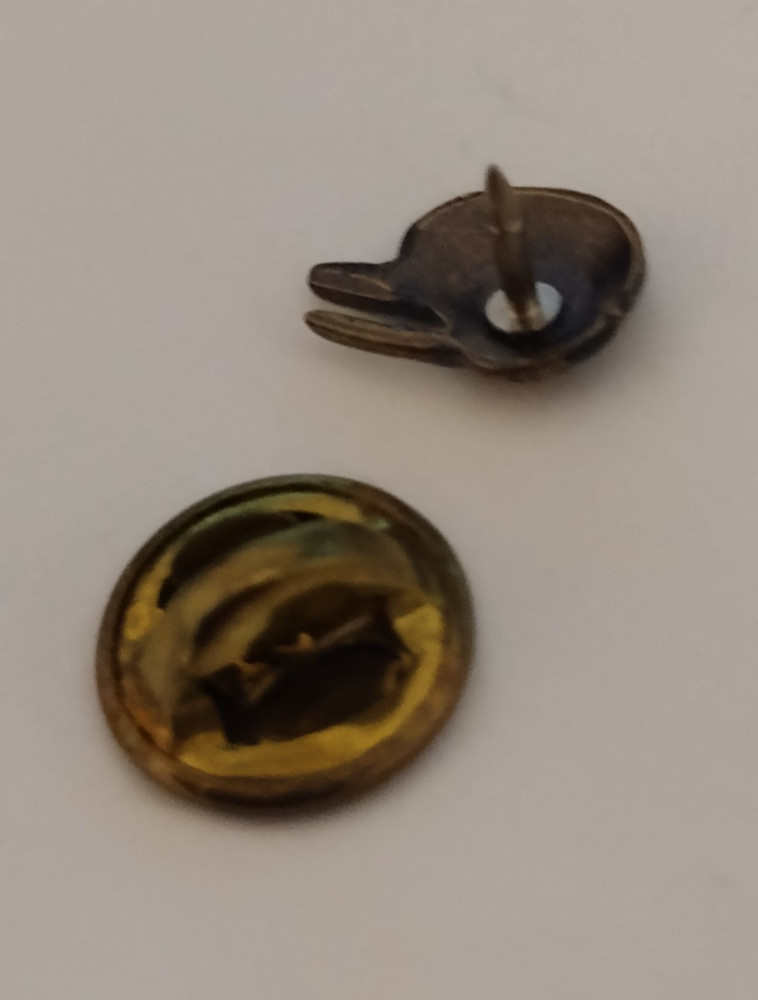 Tiny Walrus Head Tack Pin