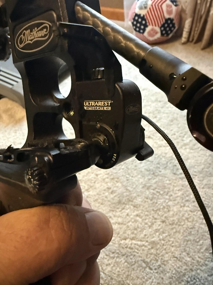 Mathews Phase 4 Compound Bow Black Right Hand