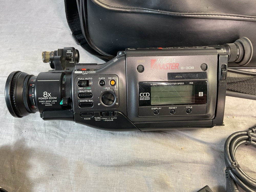 Minolta Master 8-308 Handheld 8x Optical Zoom Camcorder Bundle - Powers On