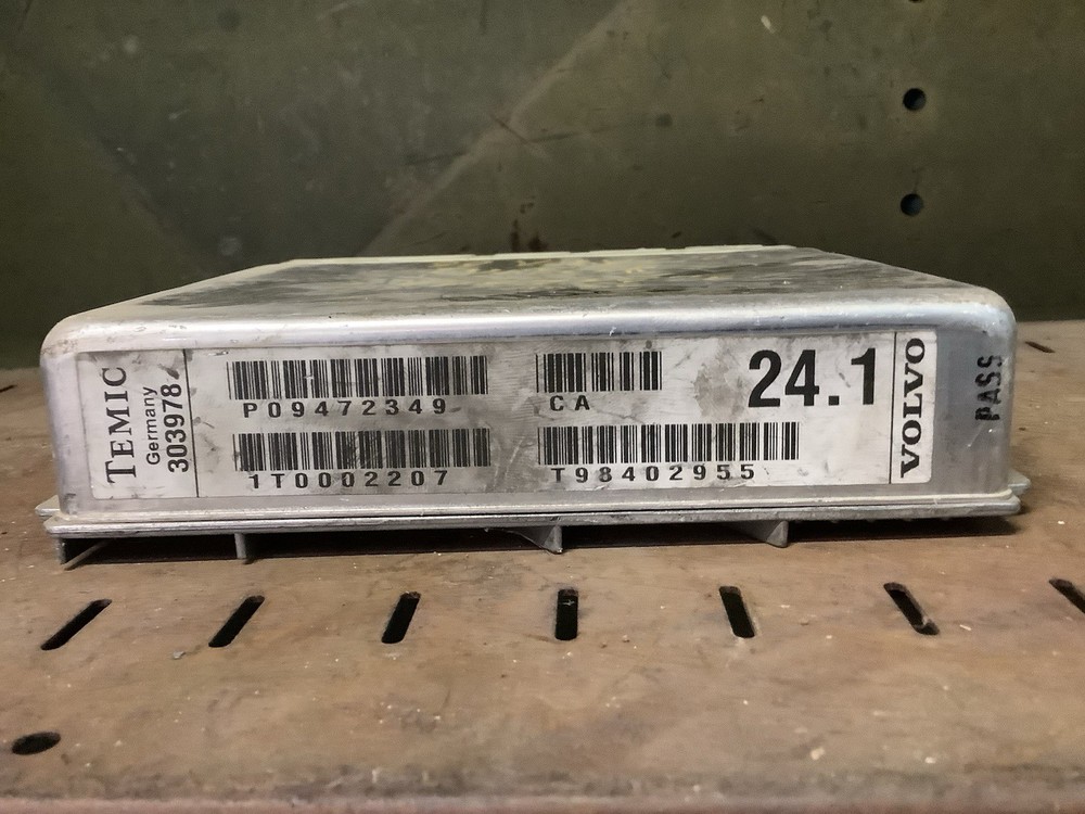 Volvo P09472349 Transmission Control Module (4757)