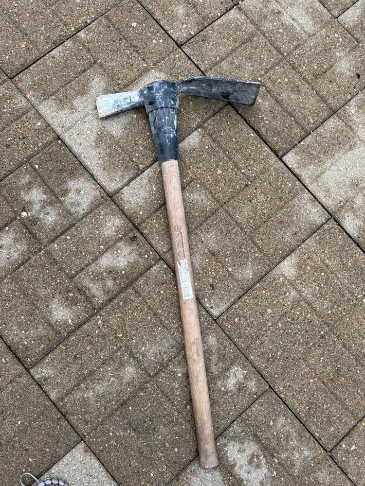 Yardworks Cutter mattock 5 Lbs