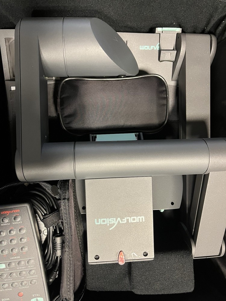 WOLFVISION VISUALIZER WITH CORDS/REMOTE/CASE VZ-9