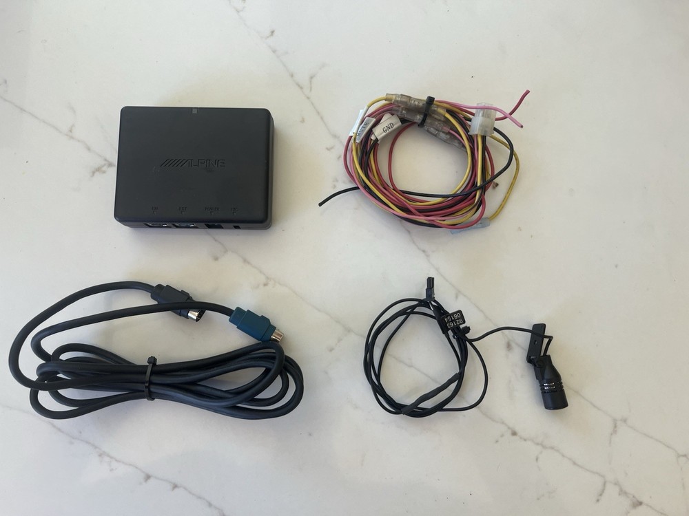 Alpine KCE-350BT Bluetooth Audio Module
