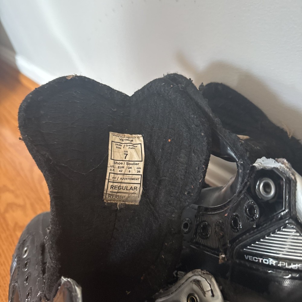 CCM SKATE S22 TACKS VECTOR PLUS INT - ,
