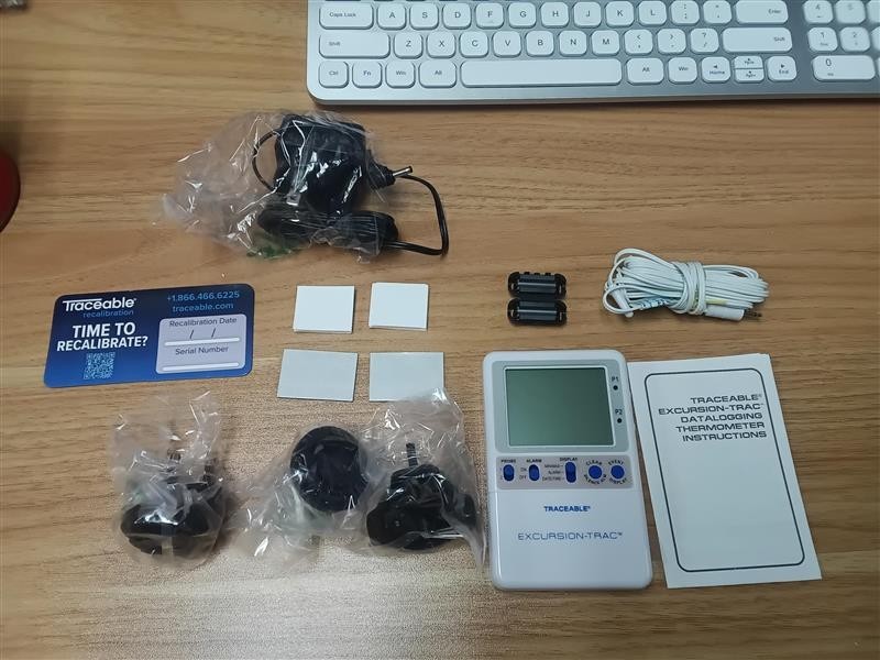 Traceable Excursion trac Datalogging Thermometer