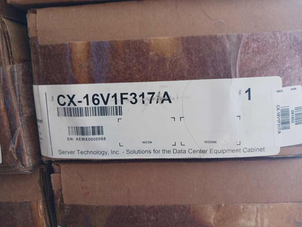 SERVER TECH Sentry 32Port 0URack Mount Switched CDU With PIPS Includes EXPANSION