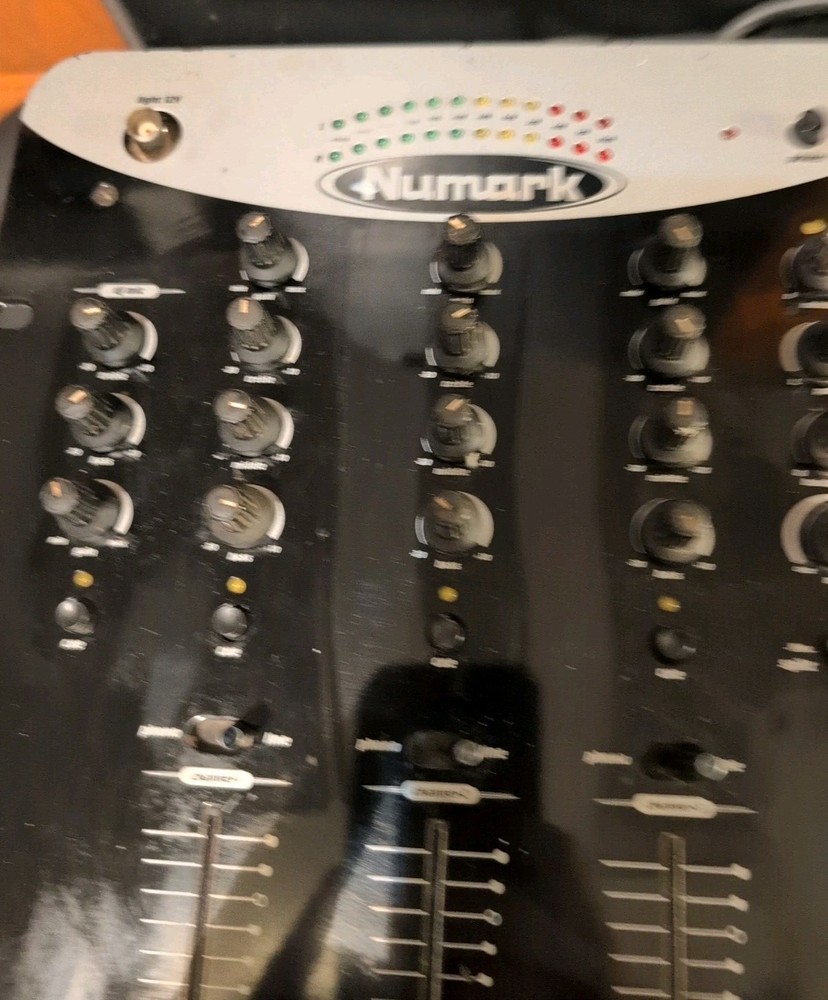 Numark DM3000X Scratch Master Mixer - Good Working Condition
