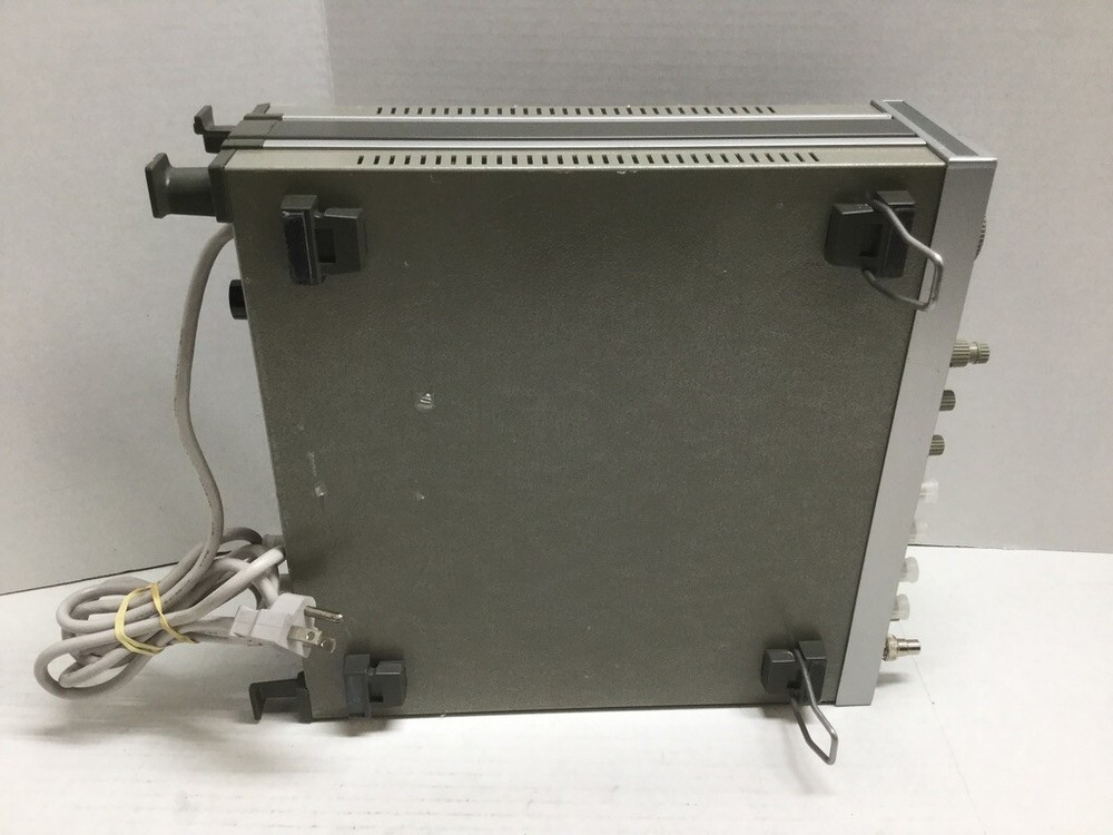 Leader LFG-1310 Sweep + Function signal generato