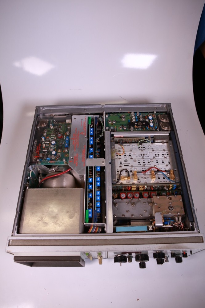 HP 853A + HP 8558B Spectrum Analyzer As Is