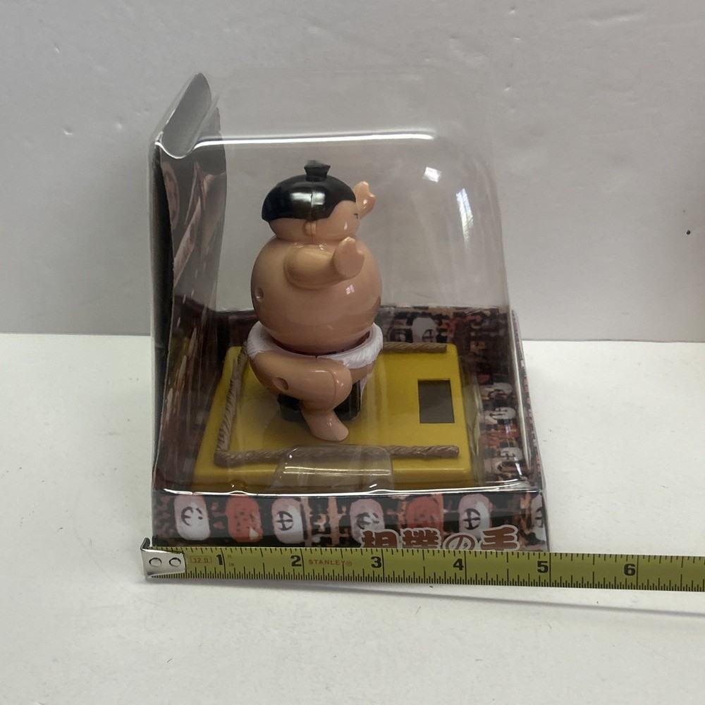 3 Toy Bobble Head Solar Clock