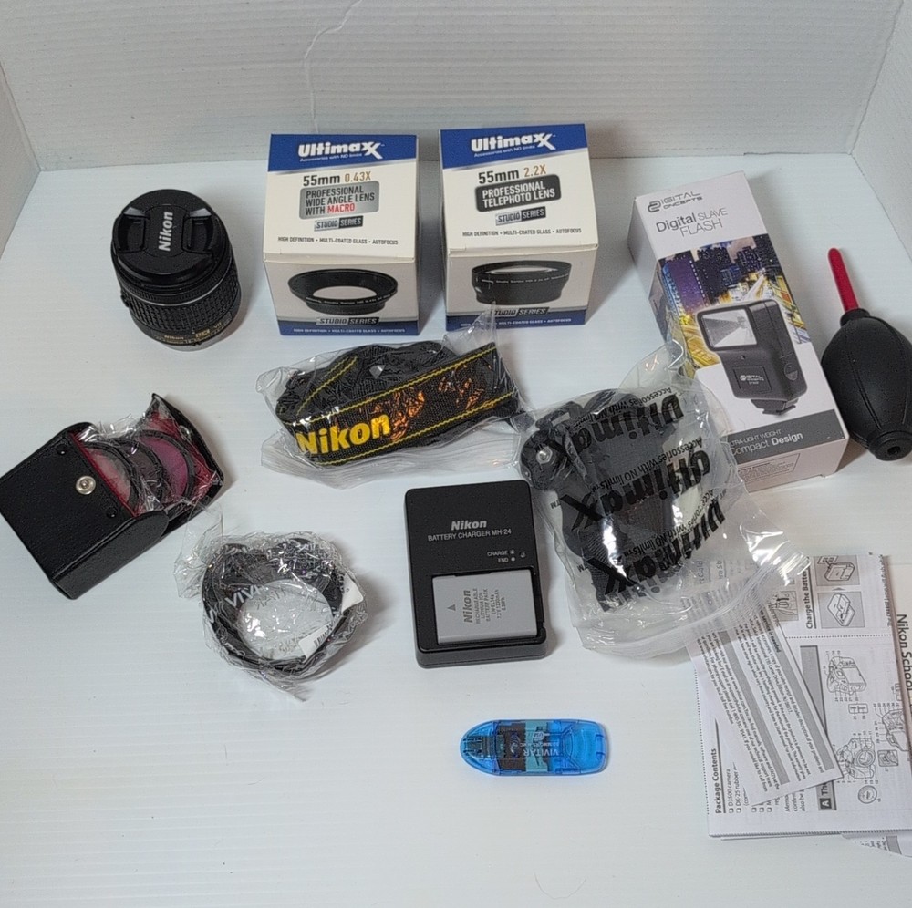 Low shutter count - Nikon D3500 Camera Bundle with 18-55mm Lens + Accessories