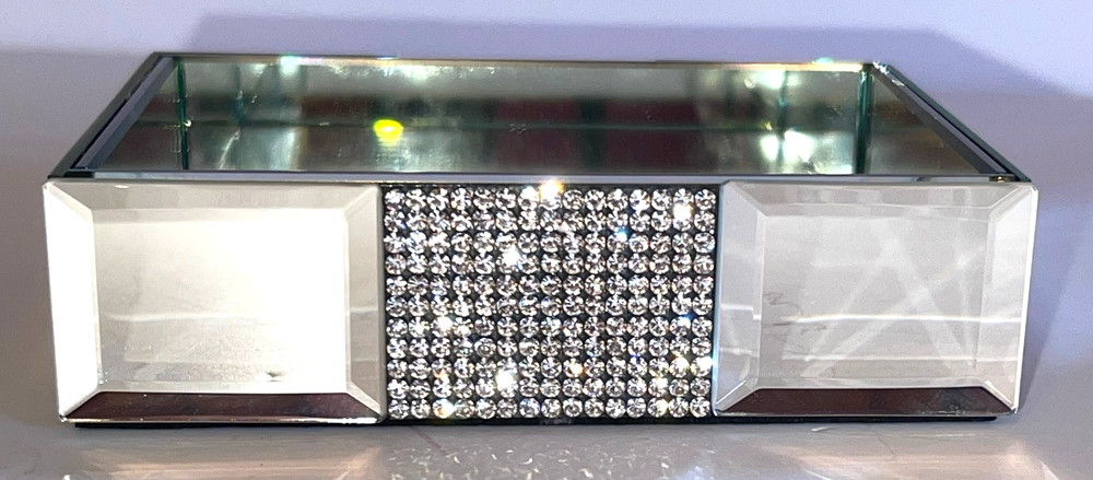 Bella Luxe RHINESTONE & MIRRORED SOAP DISH. BEAUTIFUL!