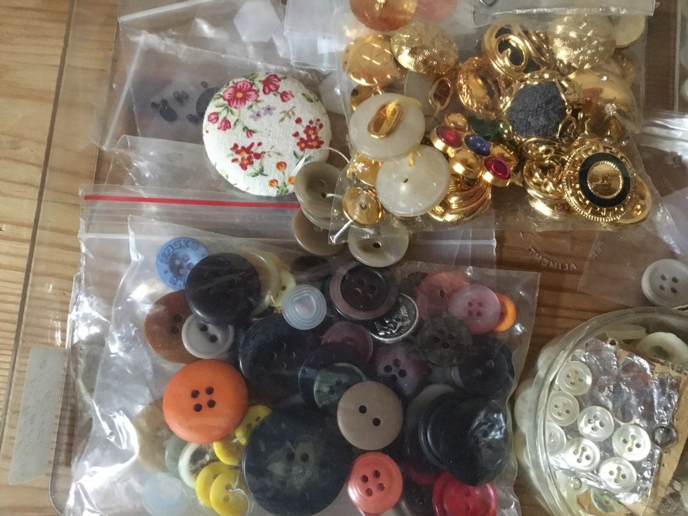 Mixed Button Box
