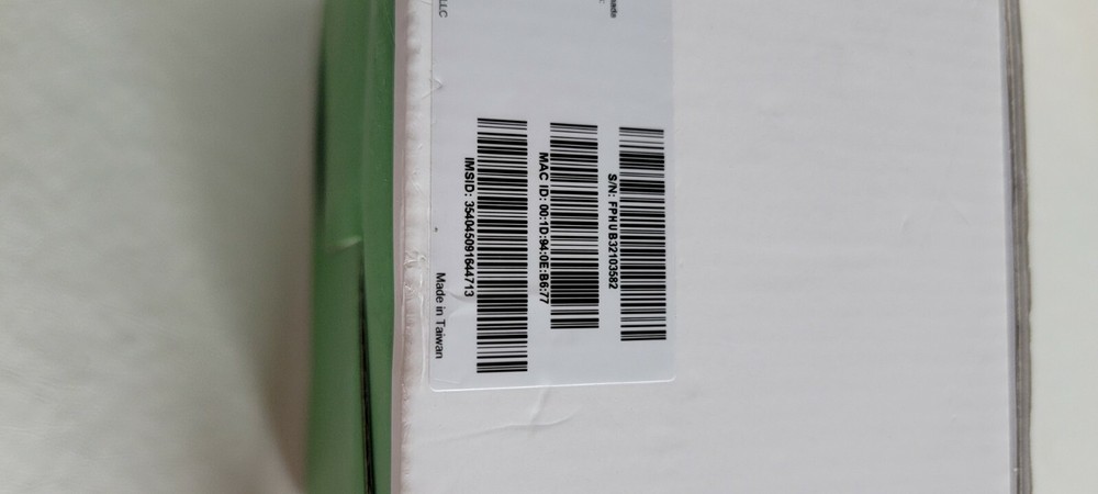 Frontpoint Security System with Hub only New. Open Box Item fphub3