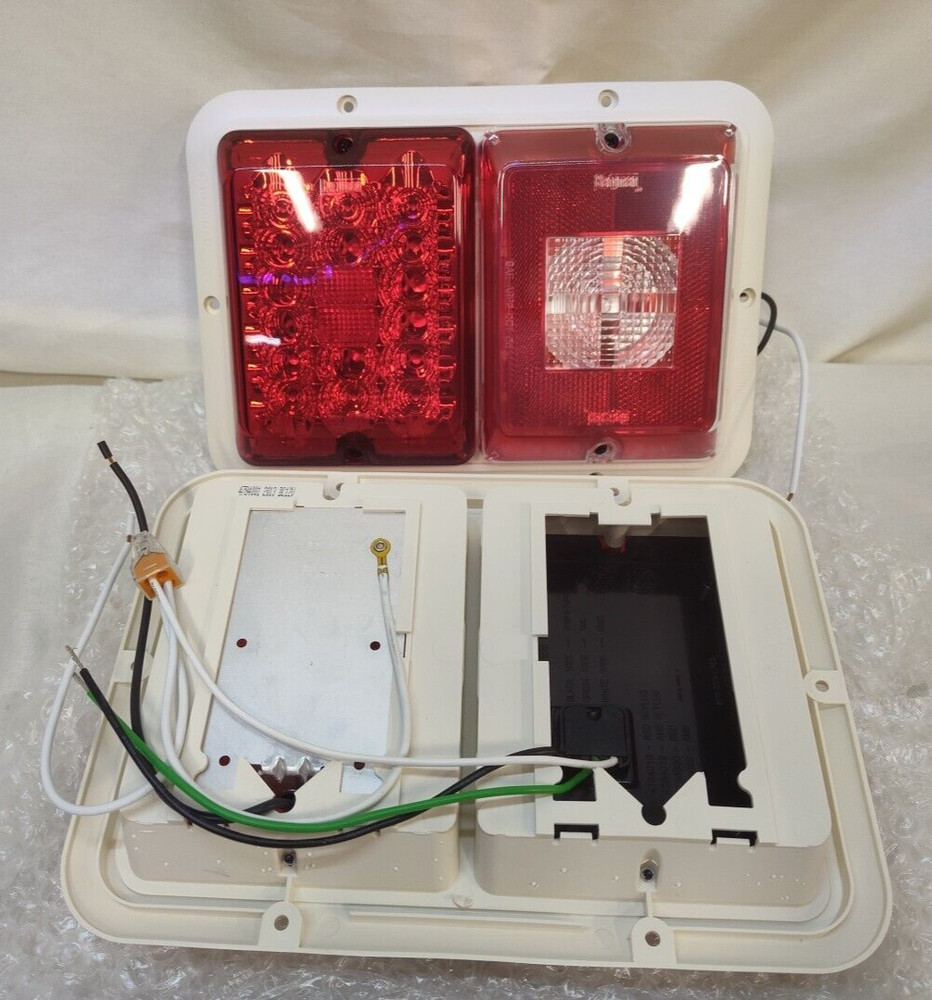 Bargman 47-84-001 Trailer Taillight Horizontal Red LED YOU GET 1 PAIR (2) LIGHT