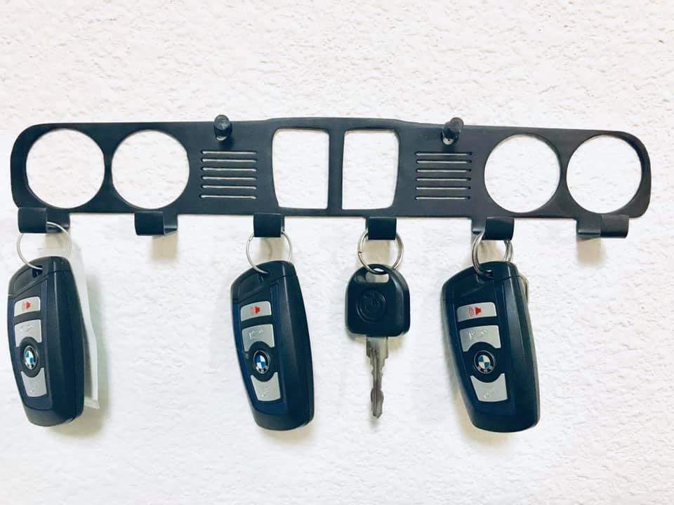 BMW E30 Grill Keychain Rack