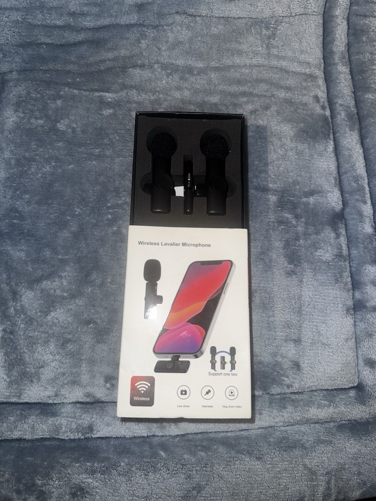 Wireless Lavalier Microphone Set, Dual Mics, Black, for iPhone