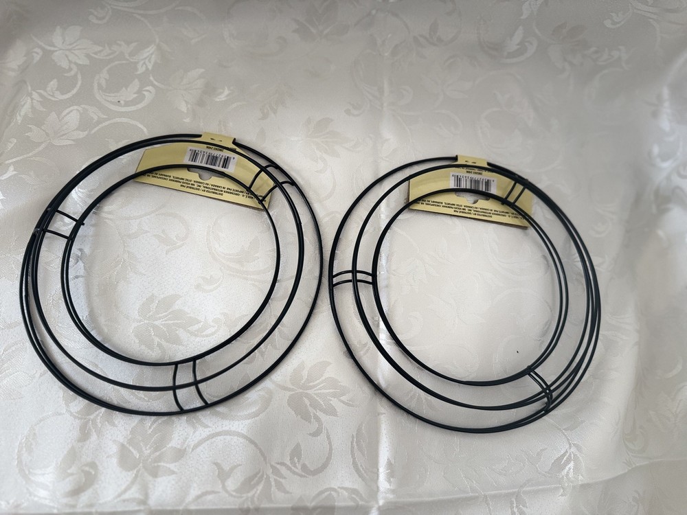 4-Pack 8” Circle Metal Wire Wreath Frame Forms Table Wall Decor New