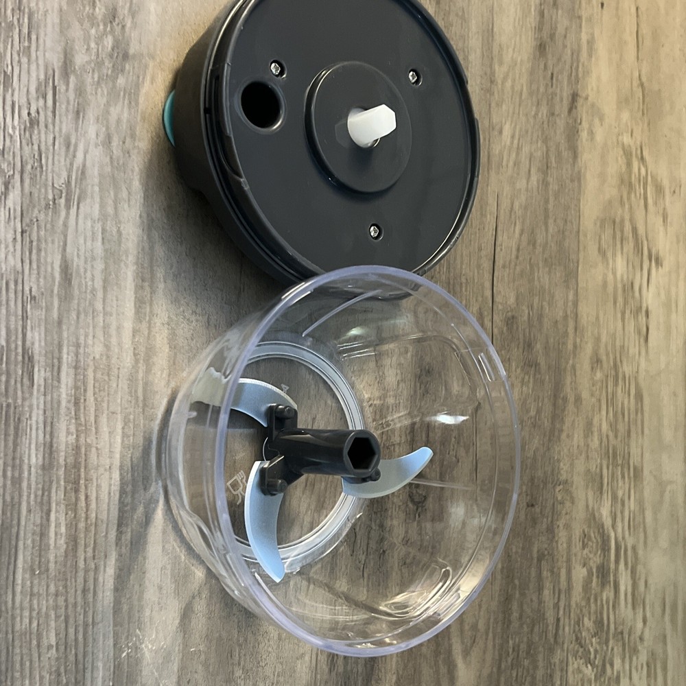 Compact Manual Food Chopper