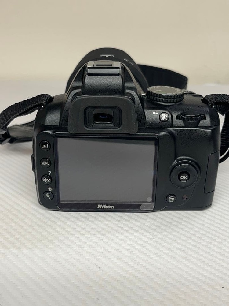 Nikon D3000 Digital DSLR Camera