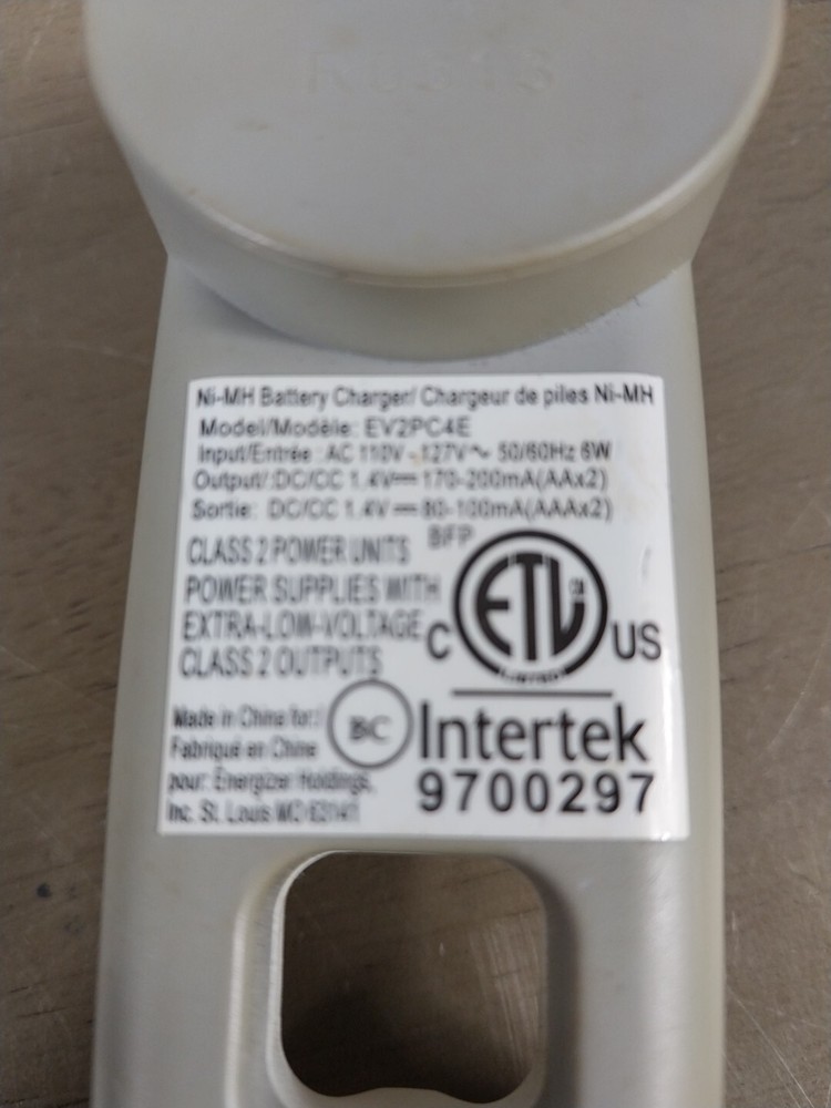 Eveready Battery Charger NiMH AA/AAA Model EV2PC4E