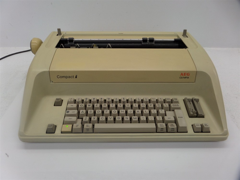 AEG Olympia Compact i Typewriter