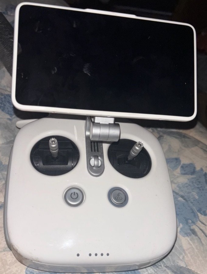 dji phantom controller with screen
