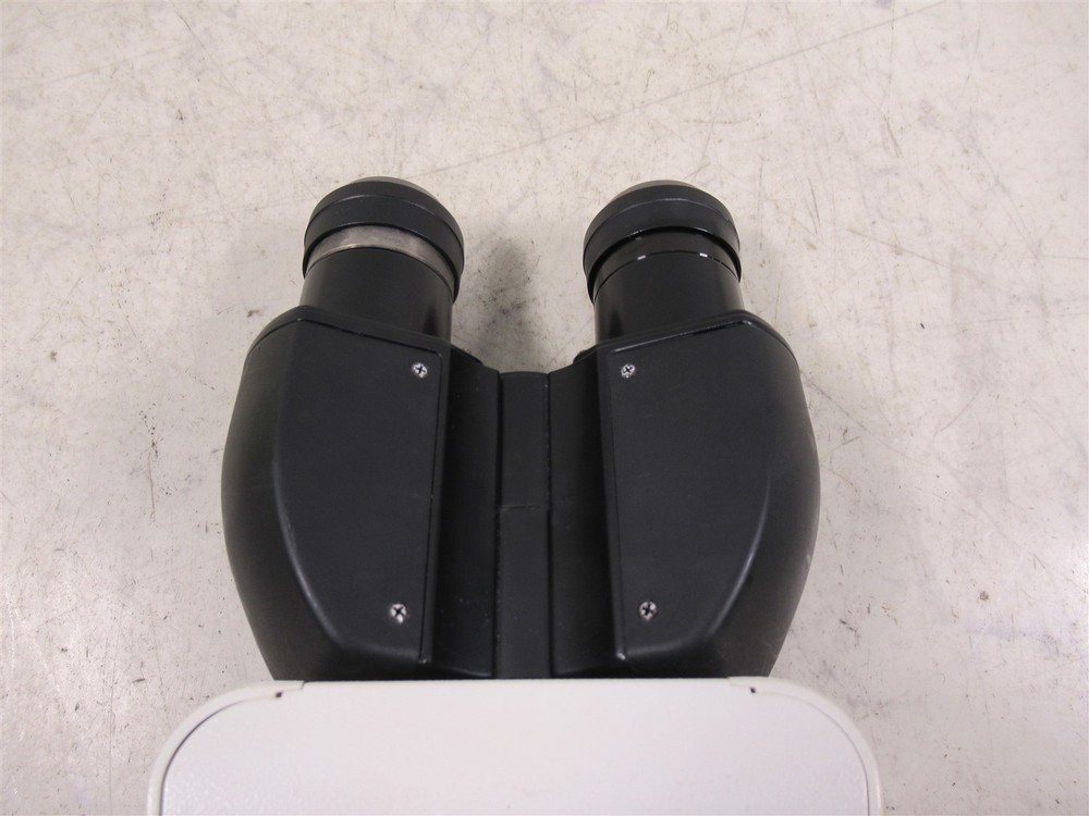 Nikon E2-TB Microscope Binocular Head with 2 Eyepieces for Eclipse E200