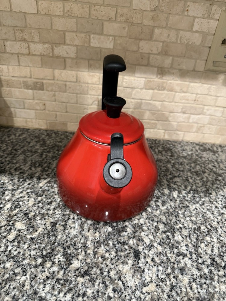 Le Creuset Zen Enameled Steel Tea Kettle Cerise/Cherry 1.6 qt 1.5 L Red