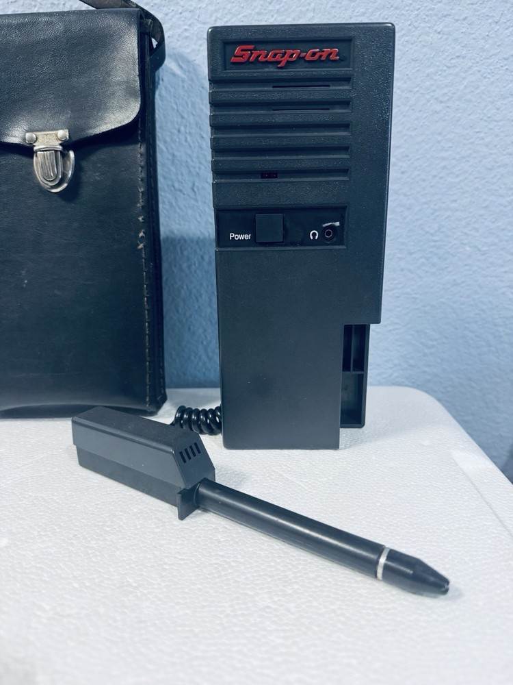 Snap On EELD101 Halogen Leak Detector with Soft Case