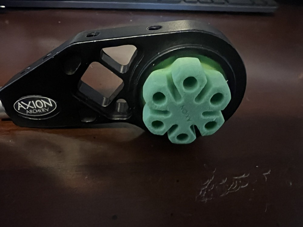 Axion Archery Cloud 3" Bow Stabilizer, Green Damper - BLACK