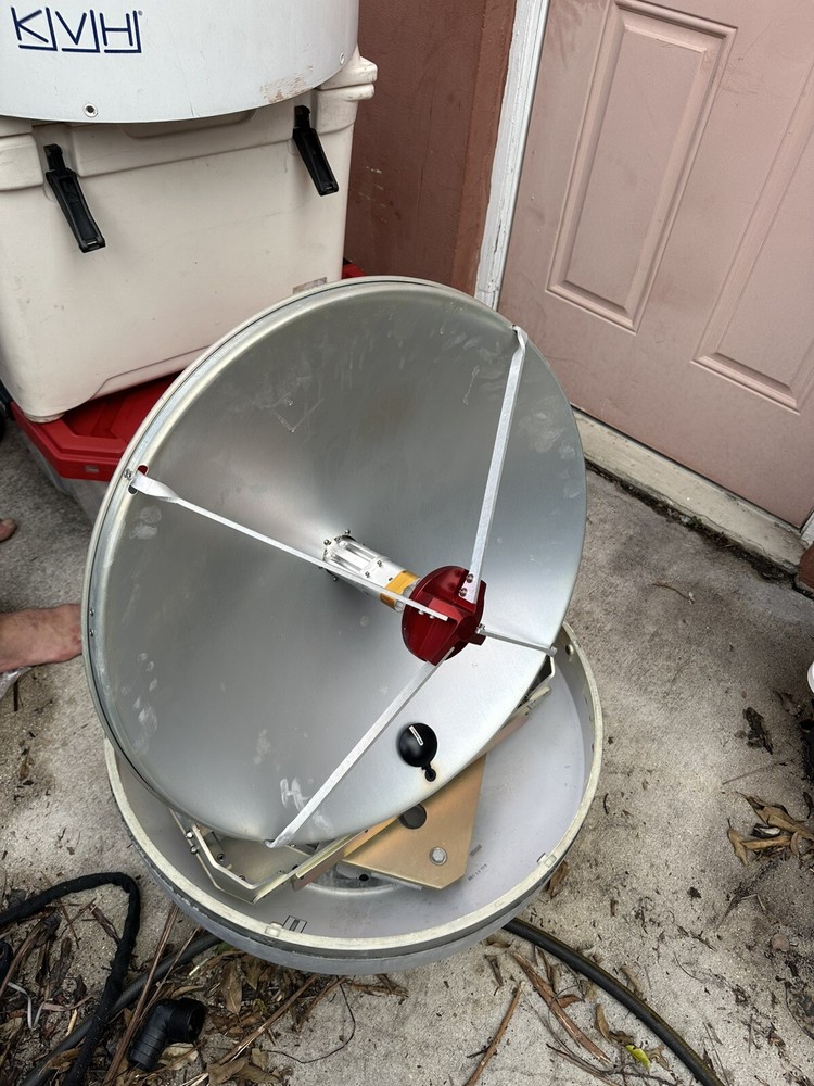 KVH Tracvision HD 7 satellite dish