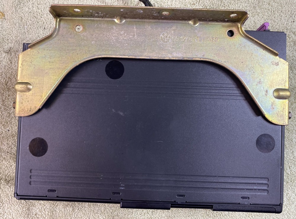 00 bmw 528i Trunk Cd Changer Unit Assembly
