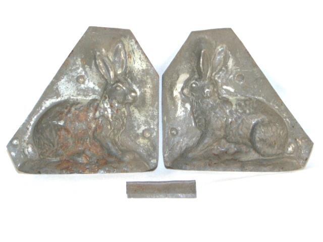 Antique Primitive Tin CHOCOLATE CANDY MOLD, Seated Rabbit, EASTER