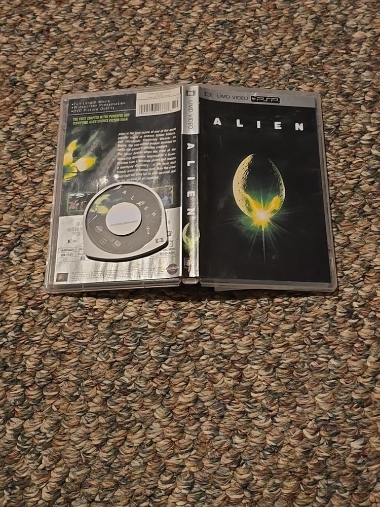 Alien (Uni Media Disc, 1979) CASE AND DISC